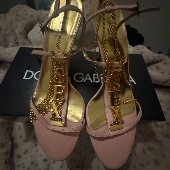 Dolce & Gabbana Light Pink Heels with Gold Chains “SEX” heels from 2003 runway - Picture 6 of 7